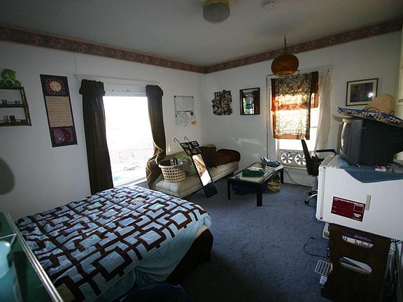 5th image of 9 Franklin Ave