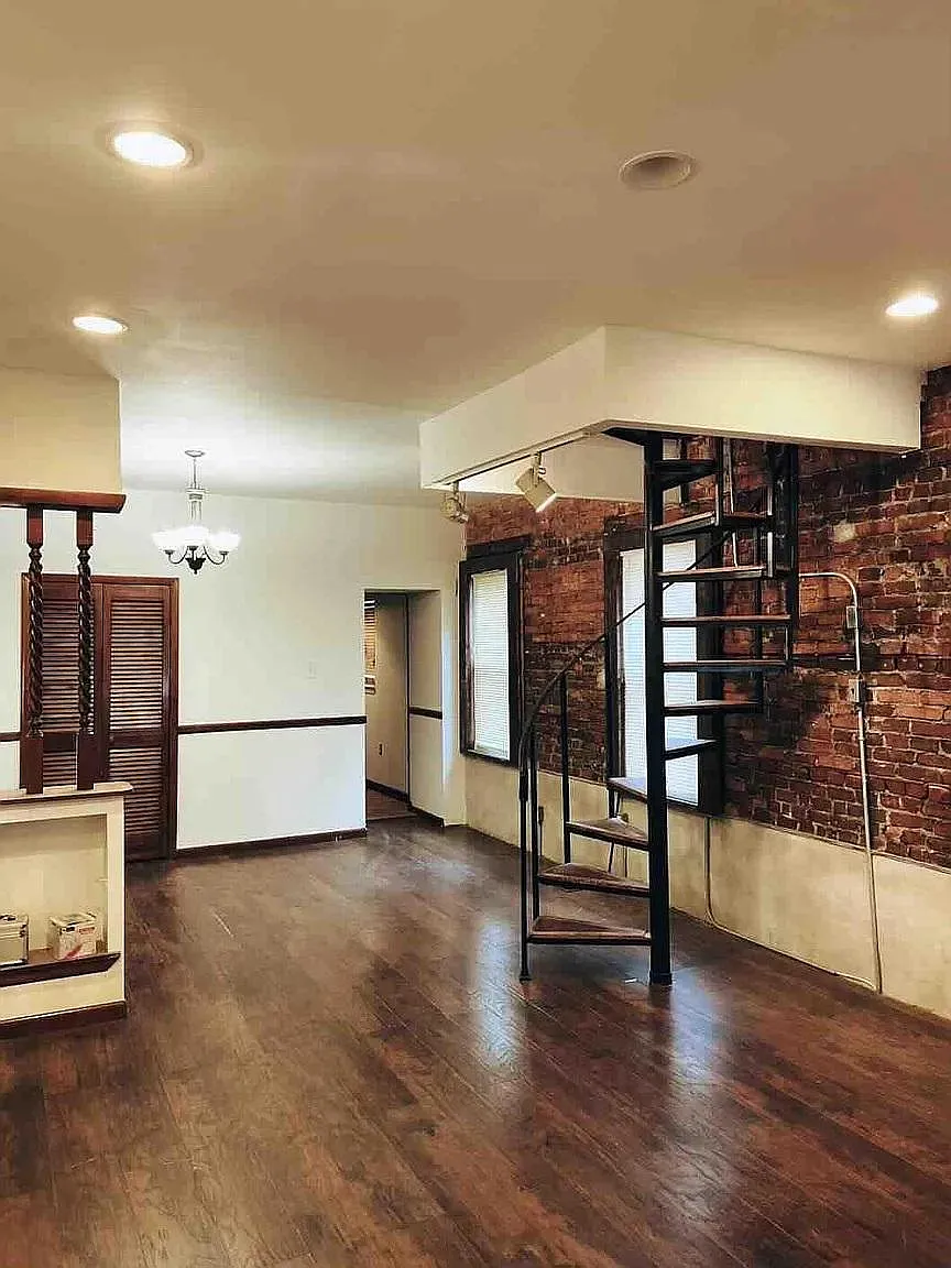 6825 Hegerman St — Photo 2