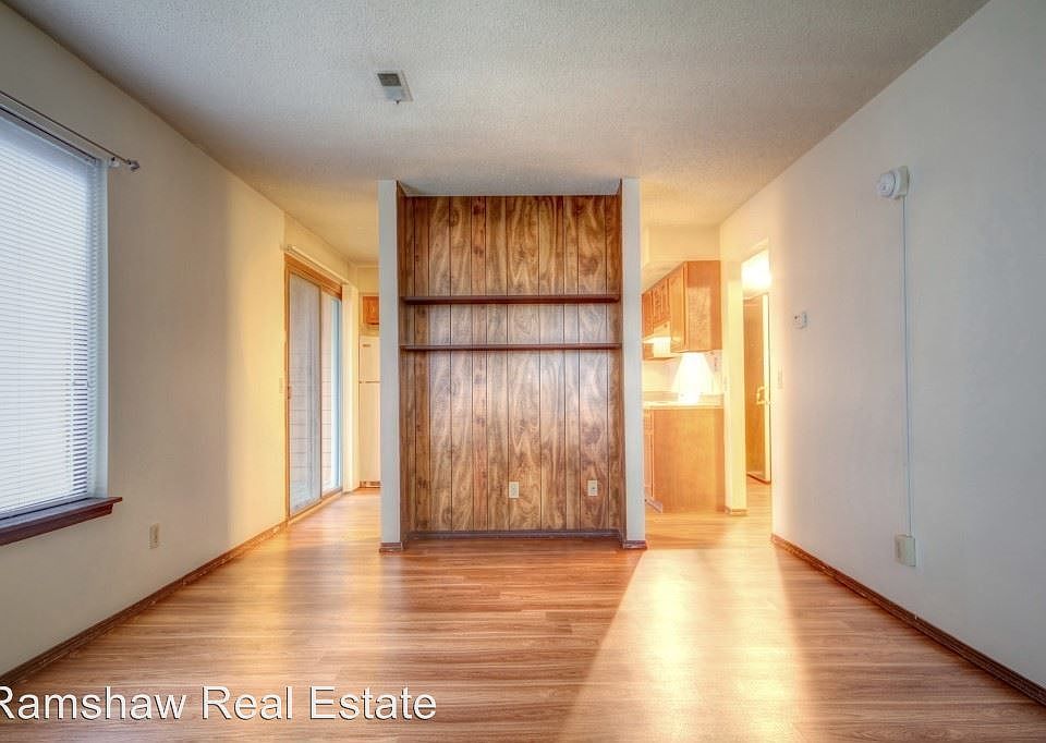 2nd image of 2502 Myers Ct