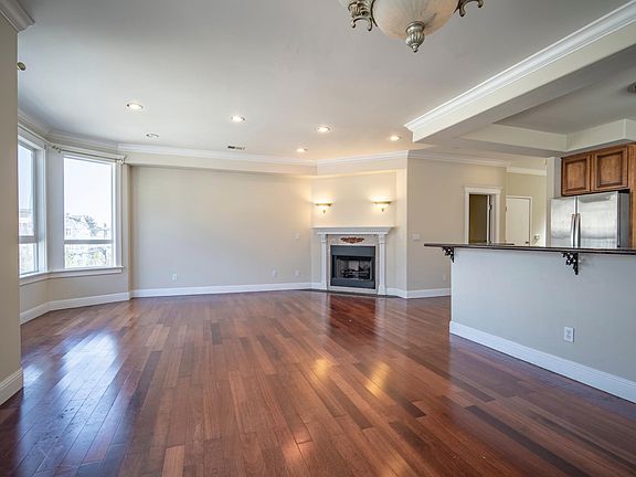 4th image of 133 Saint Marys Ave #A