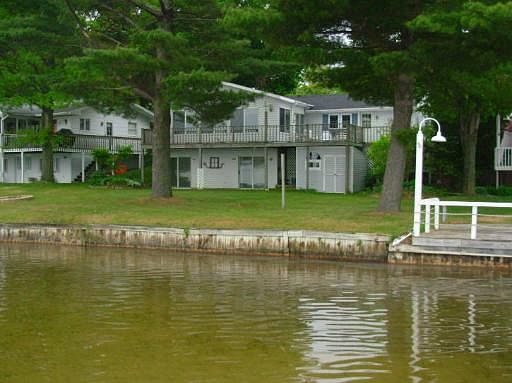 1st image of 1976 N Fox Ct