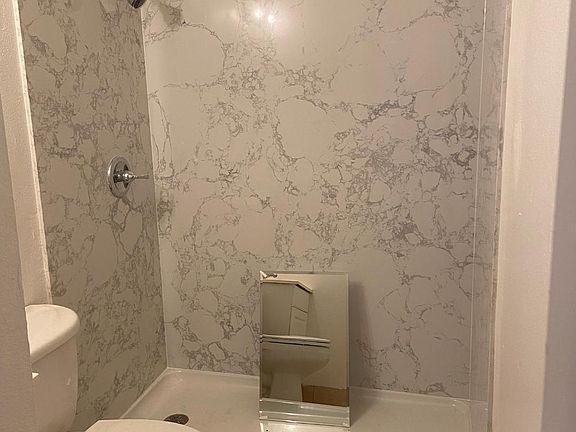 5th image of 1028 W San Juan Ave #2