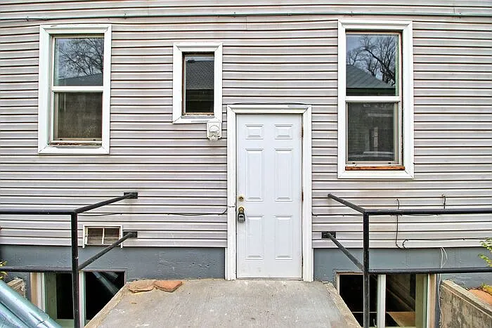 915 Grand Ave — Photo 11
