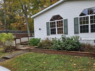 115 Green Mountain Dr, East Stroudsburg, PA 18302