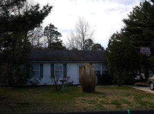 67 Highland Ave, Sicklerville, NJ 08081