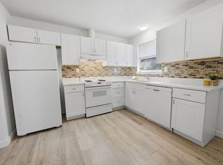 1005 Pinetree Rd, Mary Esther, FL 32569
