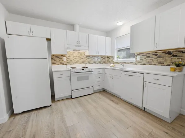 1005 Pinetree Rd, Mary Esther, FL 32569