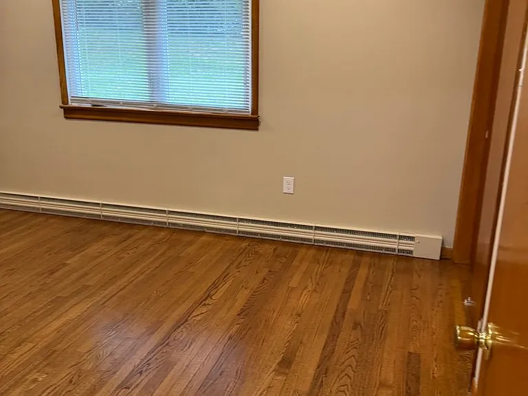 1035 Ridge Ave — Photo 27