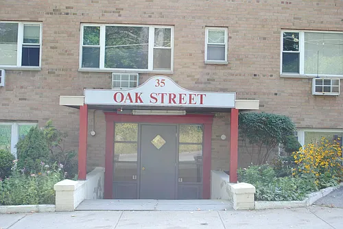 35 Oak St #C5 Photo 1
