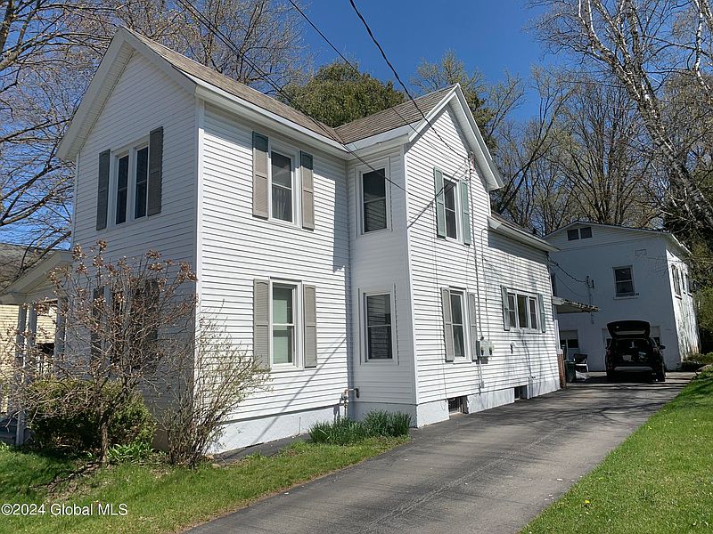 2nd image of 5 Riverview Street Street