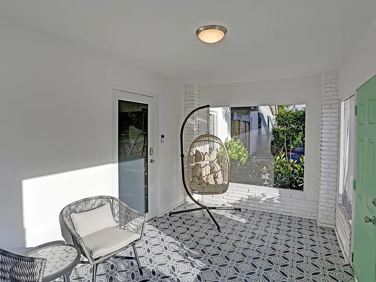 1121 SW 15th Ave — Photo 25