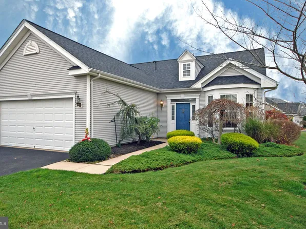 120 Minuteman Cir, Allentown, NJ 08501