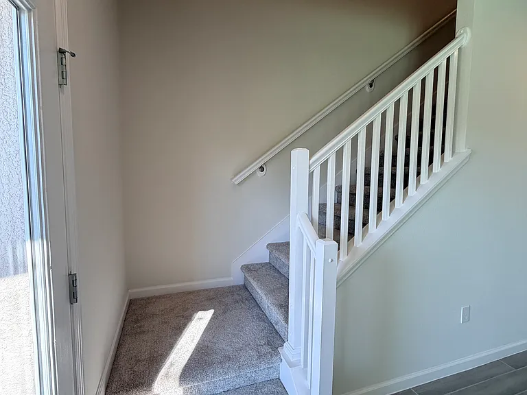 1387 Mount Royal Dr — Photo 10