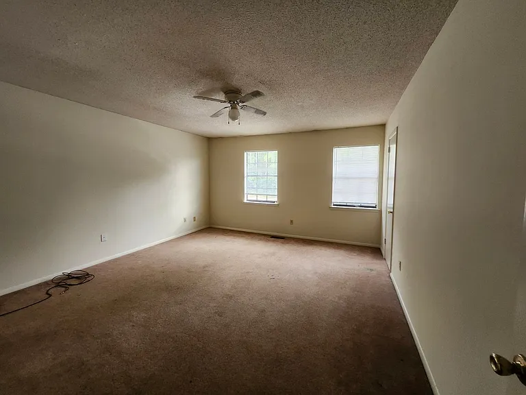 4116 Maple Terrace Ln — Photo 9
