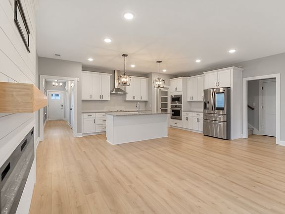 3rd image of 241 Sounder Cir