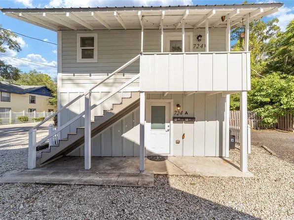 302 NW 7th Ter, Gainesville, FL 32601