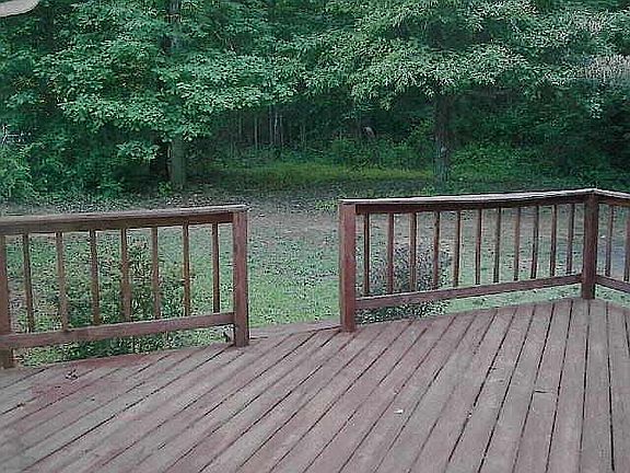 5th image of 95 Tanglewood Ct