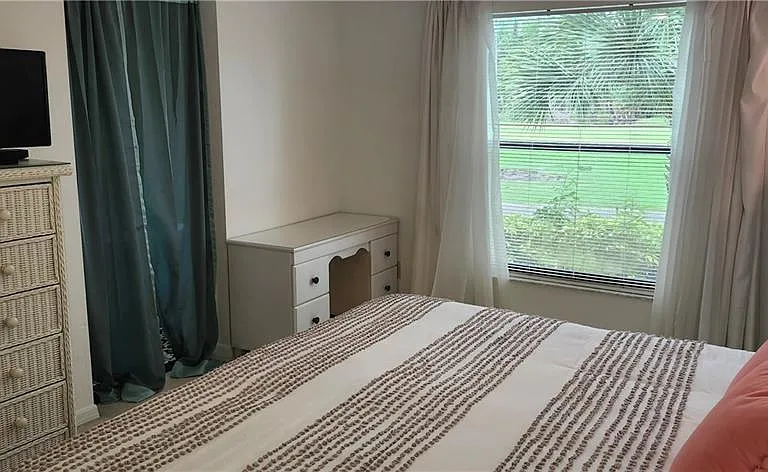 192 Fox Glen Dr #2 — Photo 10