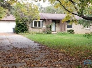 911 Pine St, Perrysburg, OH 43551