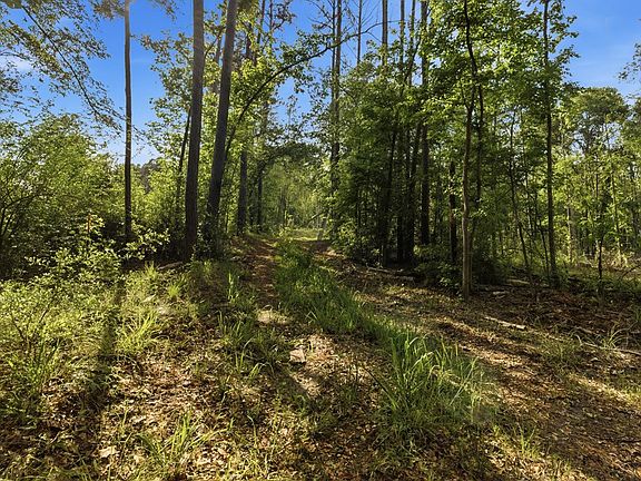 5th image of Golf Course Rd