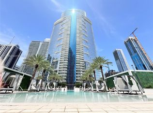 Paramount Miami Worldcent, Miami, FL 33132