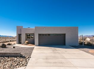 7136 E Stetson Dr, Kingman, AZ 86401