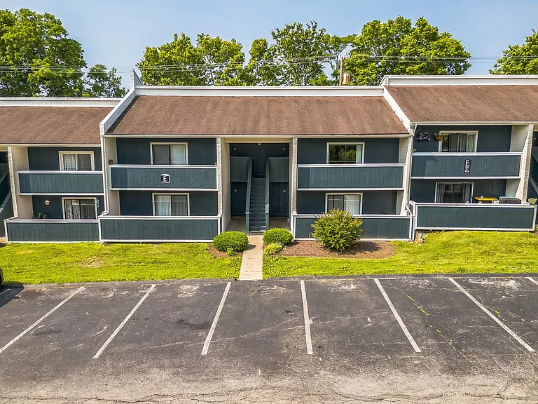 Canter Pointe — Photo 20
