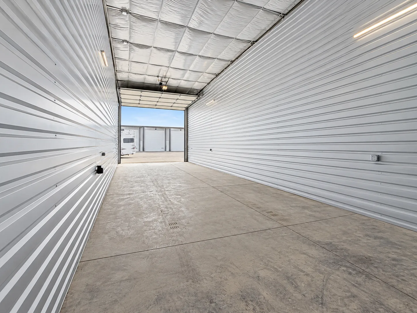 Studio, 1080 sqft, $1,295 — Photo 4