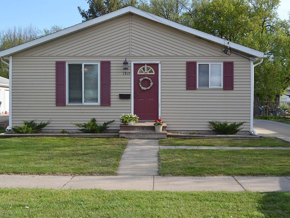 1st image of 1315 2nd Ave N