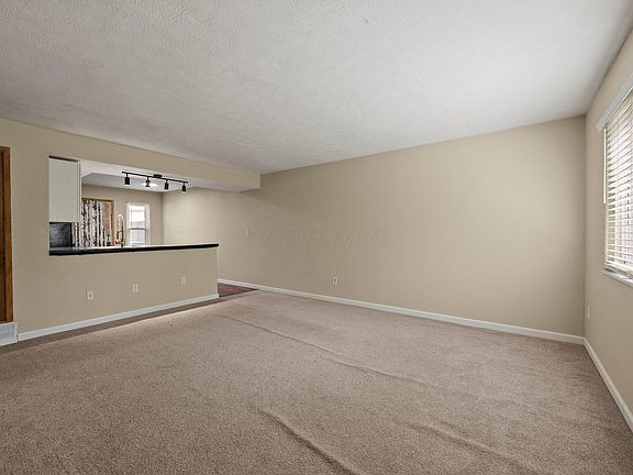 2nd image of 3199 Summerdale Ln