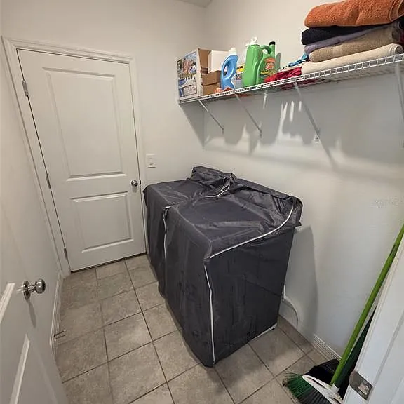 559 Wayland Dr — Photo 31
