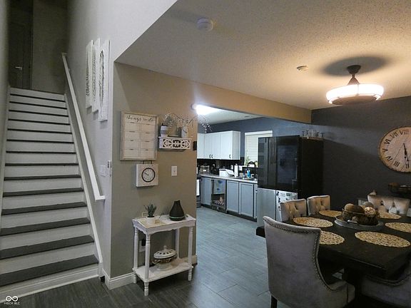 3rd image of 10428 Candy Apple Ln