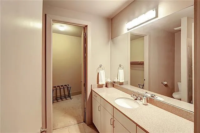840 Tchoupitoulas St #201 — Photo 15