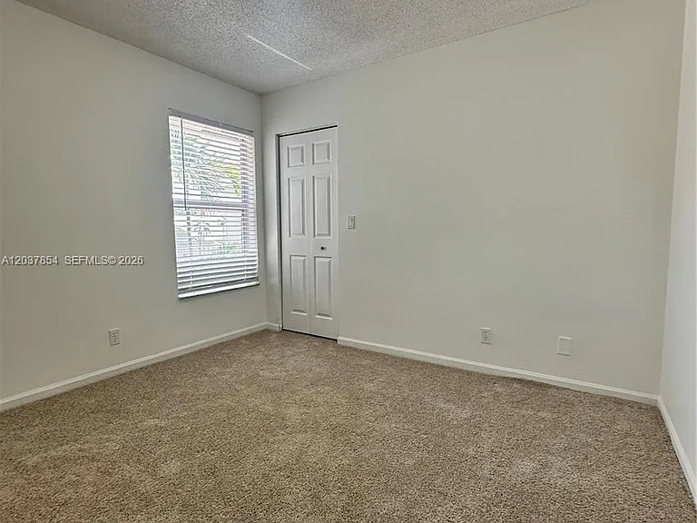 5541 NW 90th Ter #5541 — Photo 14