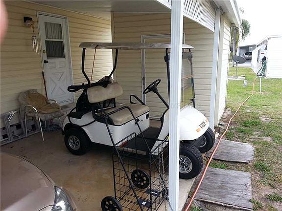 5th image of 17 Pindo Palm St W #17
