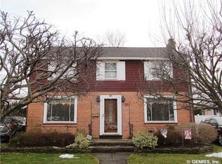 35 Queensboro Rd, Rochester, NY 14609
