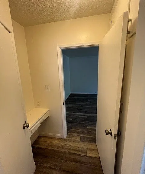 3867 Potomac Ave. — Photo 25