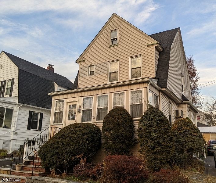 1st image of 43 William St