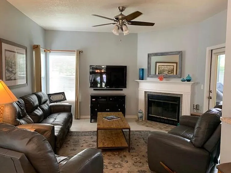 683 Selva Lakes Cir — Photo 2