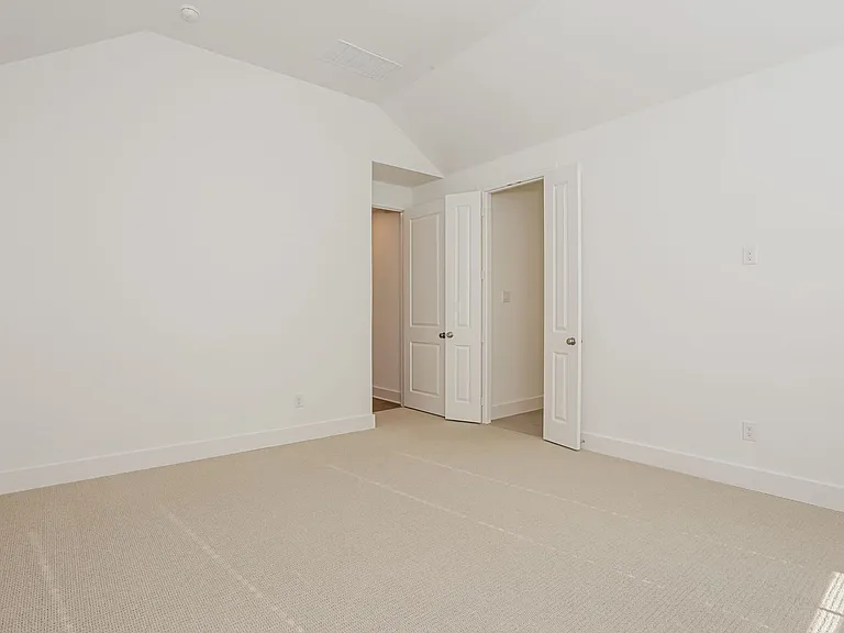 2852 Holland Ct — Photo 12
