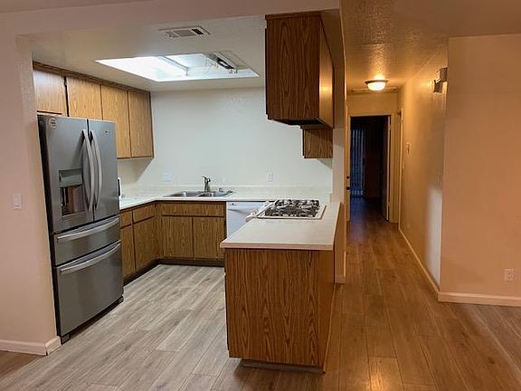 5th image of 3553 Sun Knoll Dr