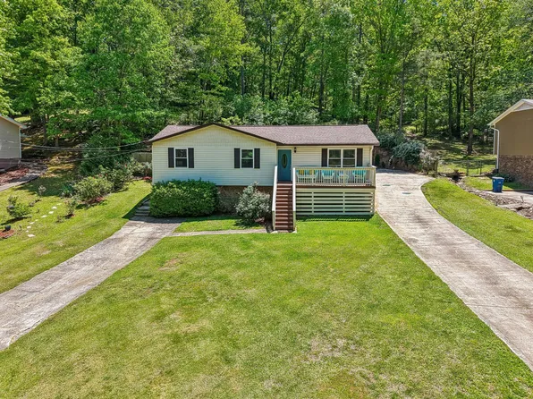 6211 Alabama Dr, Trussville, AL 35173