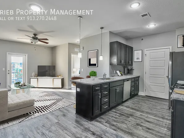 22204 W 123rd Ter, Olathe, KS