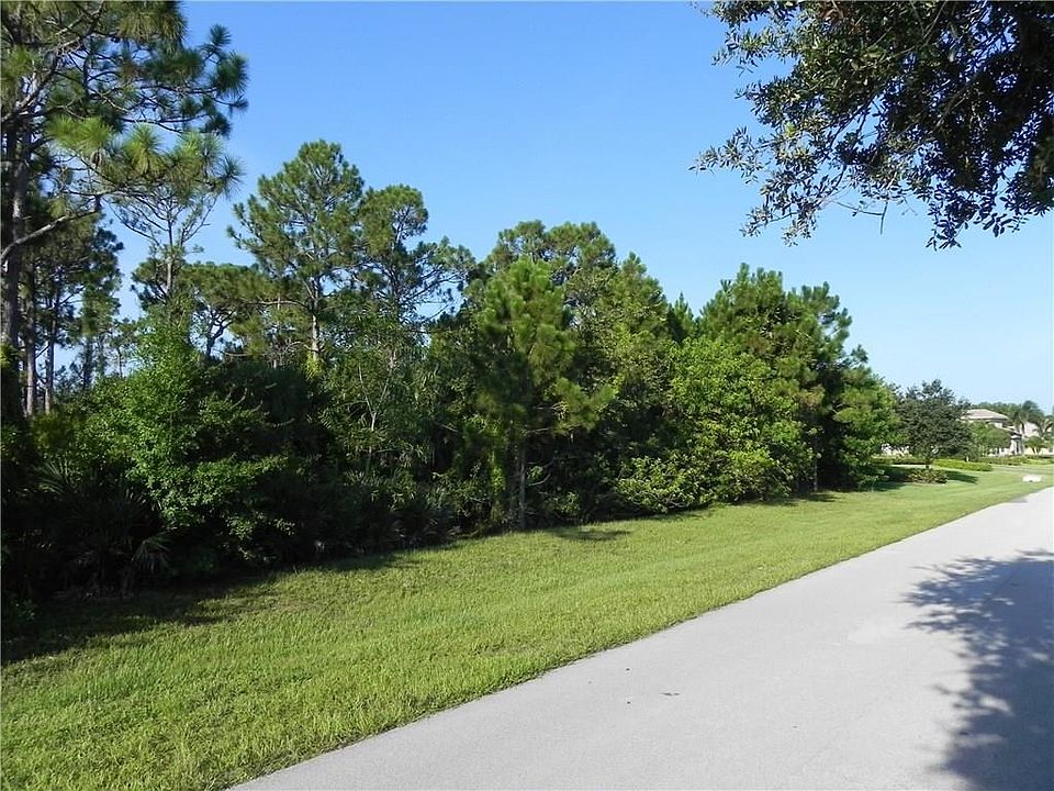 2nd image of 3476 SW Rivers End Way