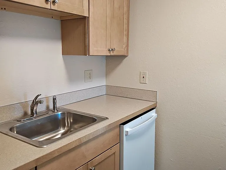 1501 N 26th St #74 — Photo 5