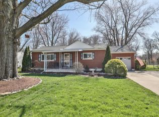 811 Fairway Dr, Cincinnati, OH 45245