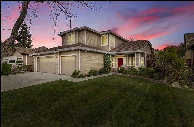 1st image of 1562 Marine Ct