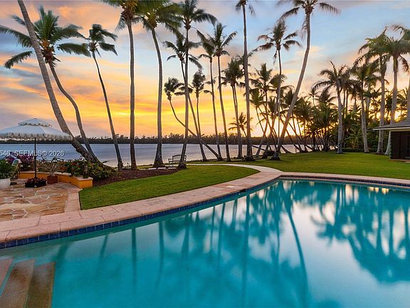 5th image of 6 Riverview Rd