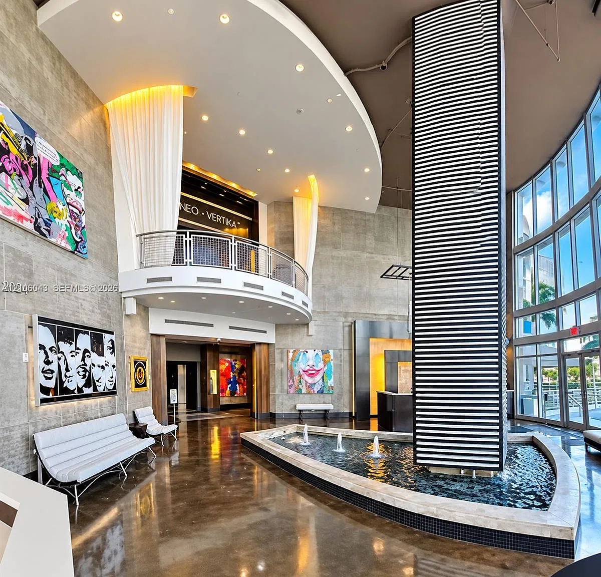 Neo Vertika Condo — Photo 2