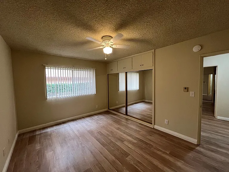 426 E Valencia Ave #B — Photo 8